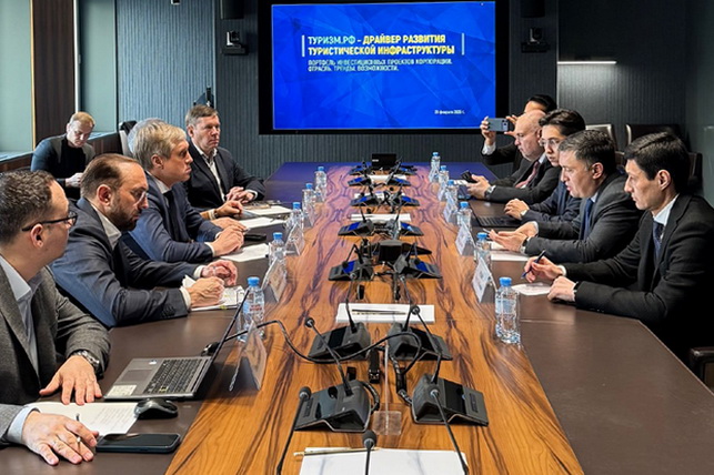 Узбекистан и Россия обсуждают развитие туристической инфраструктуры
