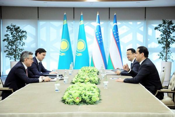 Actual tasks on deepening Uzbek-Kazakh cooperation were considered