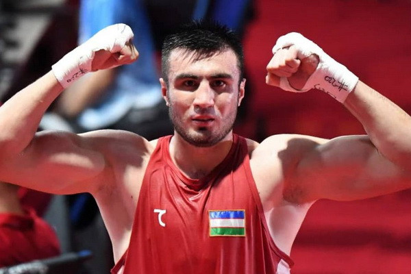 Баходир Джалолов выиграл бой в Абу-Даби на «Вечере чемпионов IBA»