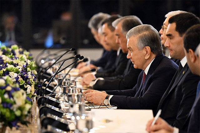 President of Uzbekistan: Trump Could End the War Between Russia and Ukraine