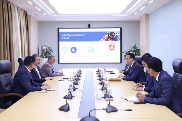 Laziz Kudratov holds negotiations with CEO of Unifrutti