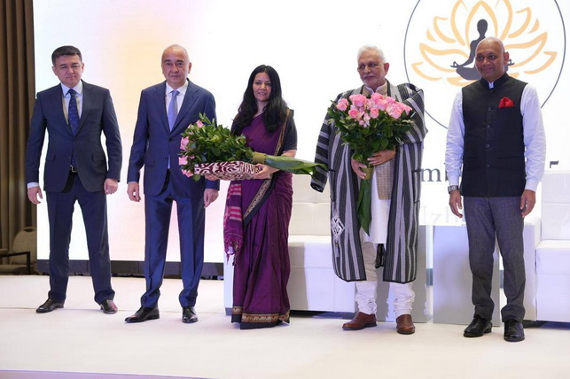 7-я Международная конференция по йоге открылась в Ташкенте