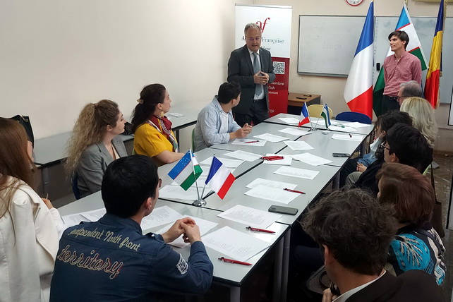 В Ташкенте состоялся поэтический вечер в рамках празднования Франкофонии