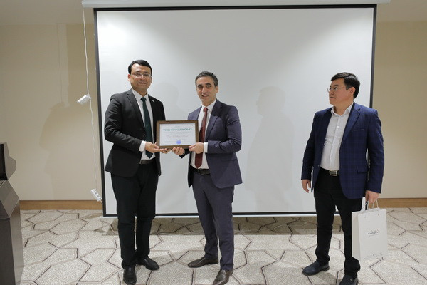 В Ташкенте награждены негосударственные некоммерческие организации в сфере туризма