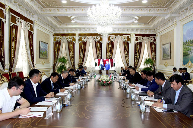 Uzbekistan and Tajikistan energy ministers discuss coordination of power systems