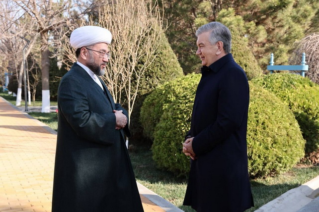 President Shavkat Mirziyoyev Arrives in Surkhandarya Region