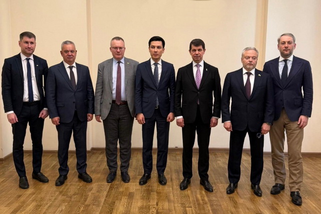 Украина и Узбекистан усиливают политическое и экономическое сотрудничество