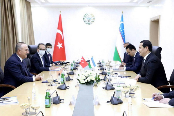 Issues of Uzbek - Turkish multifaceted cooperation discussed