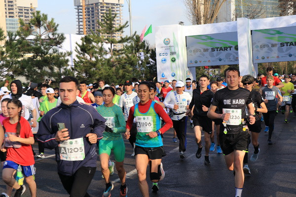 В Ташкенте состоялся полумарафон ШОС и международный марафон «Навруз»