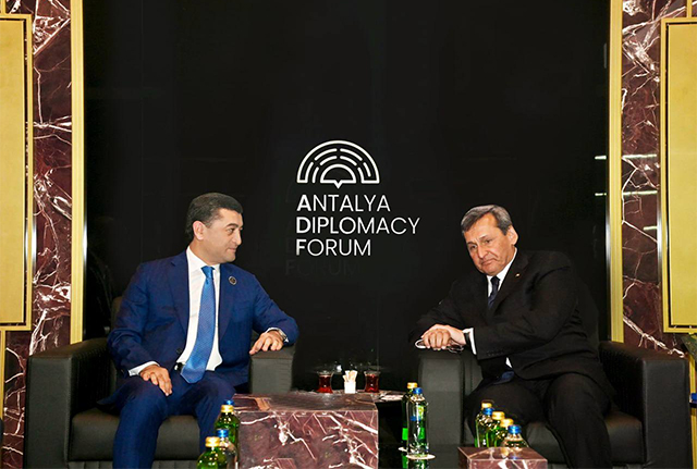Uzbekistan, Turkmenistan Strengthen Strategic Partnership