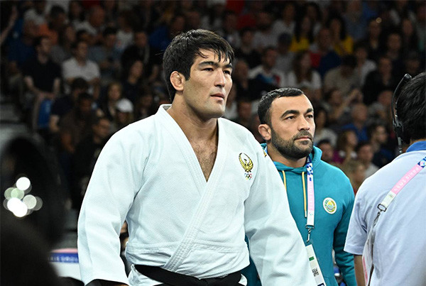 Judoka Alisher Yusupov advances to quarterfinals