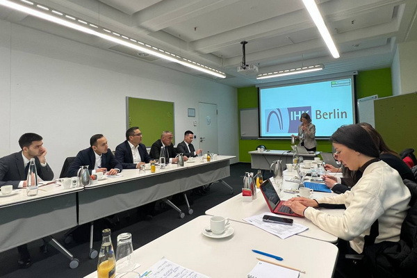 An agreement was reached on organizing a visit of German business circles led by representatives of the Chamber of Commerce and Industry of Berlin to Uzbekistan
