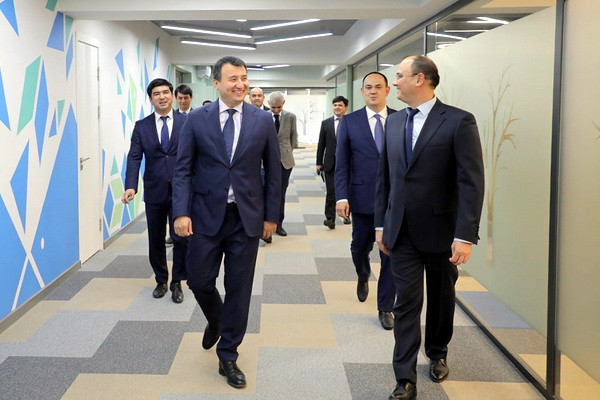 Uzbek DPM studies the activity of Uzpromstroybank