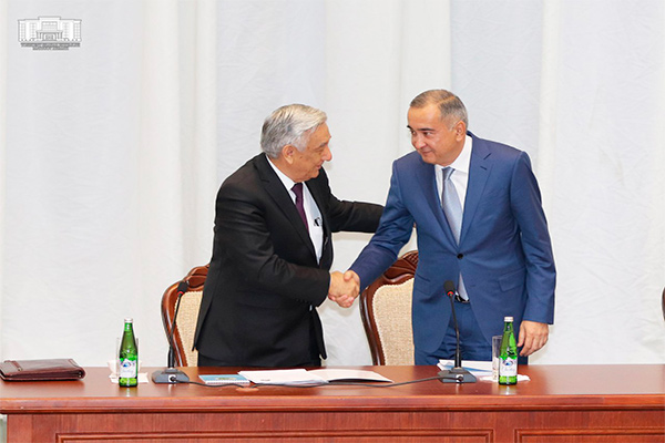 Жаҳонгир Артикхўжаев Сенатор бўлди