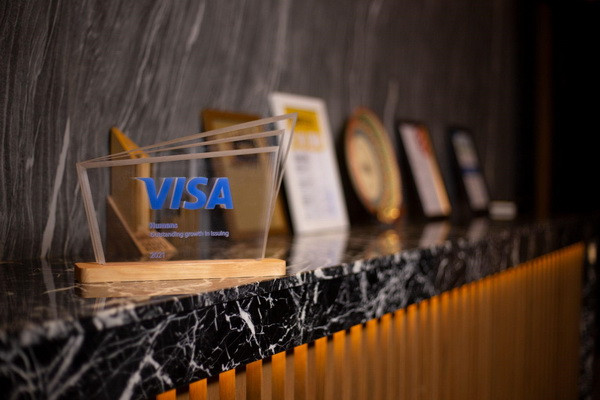 Visa rewards Humans for significant growth in bank card issuance