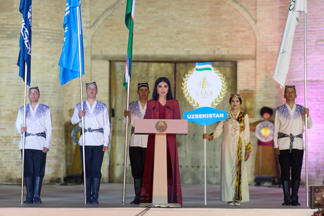 В Хиве открылся III Международный фестиваль танца «Лазги»