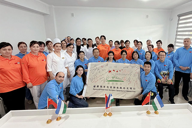 Chinese doctors successfully perform 318 cataract surgeries in Urgench