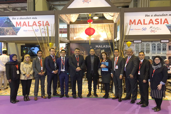 Anvar Sharapov meets with Minister of Tourism and Culture of Malaysia