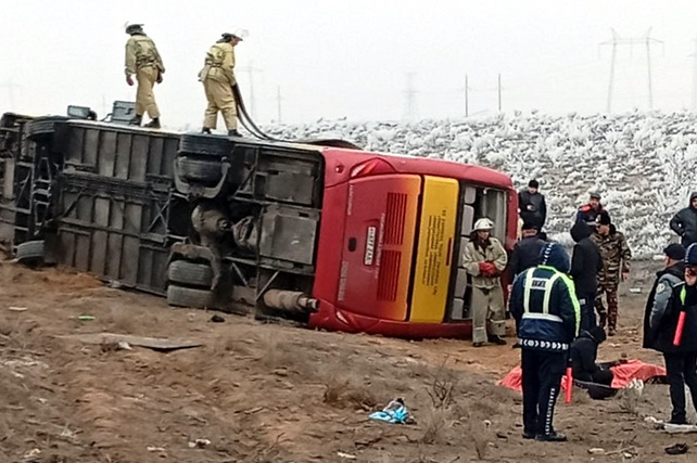 Passenger Bus Overturns in Navoiy Region, Two Killed