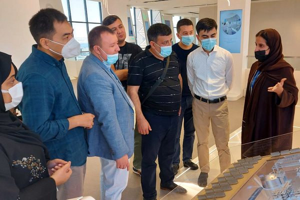 A delegation of the Ministry of Energy visits the largest solar power plant ACWA Power as part of the Dubai-EXPO exhibition