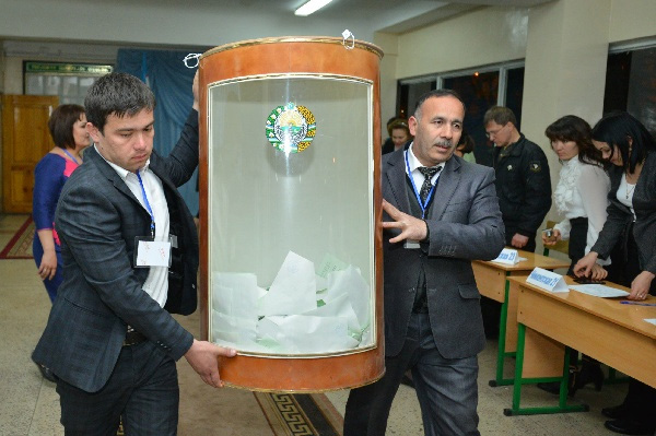 Polling stations in foreign states opened for voting