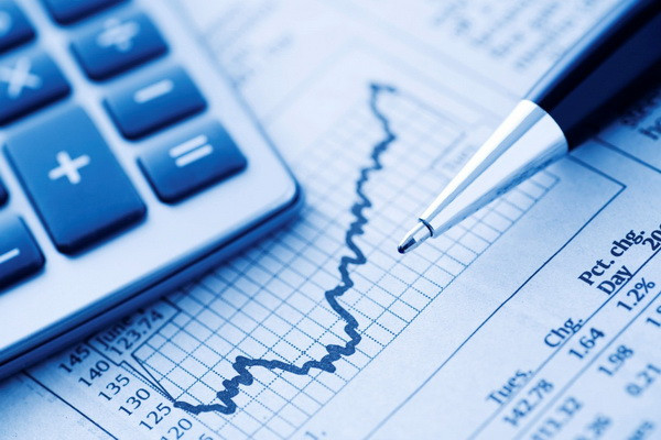 Financial Compass: What Awaits Investors in 2025?