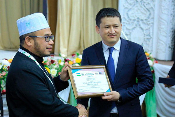 Mufti from Malaysia becomes first ambassador of ziyorat tourism in Uzbekistan
