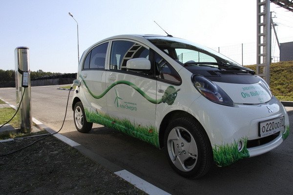 Uzbekistan imports 455 electric vehicles in January-March