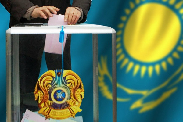 В Казахстане проходят внеочередные выборы президента
