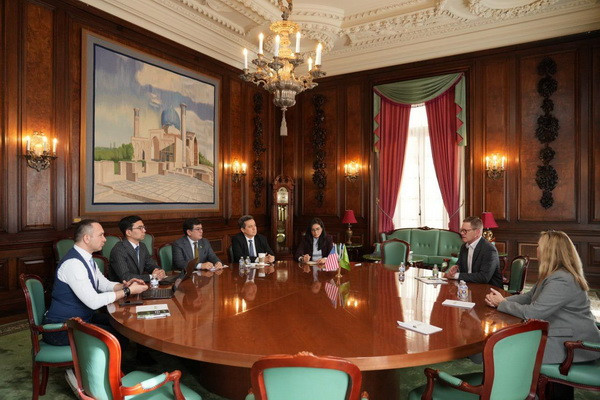 Minister of Digital Technologies invites EPAM to expand educational activities in Uzbekistan