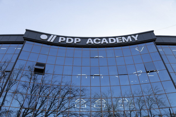 В числе важнейших вопросов – расширение возможностей для молодежи по получению IT-образования и их дальнейшее трудоустройство