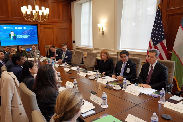 Uzbekistan Delegation Discusses IT Cooperation Prospects with American Chamber of Commerce