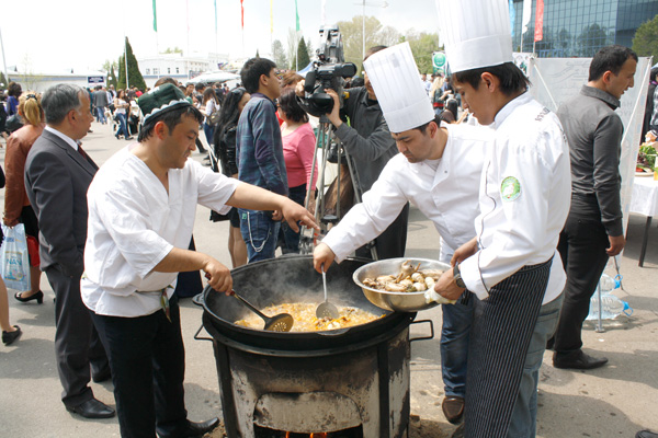 Festival of National Food takes place in Tashkent
