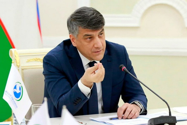 Алишер Кадыров заявил, что он не является русофобом, но является «советофобом»