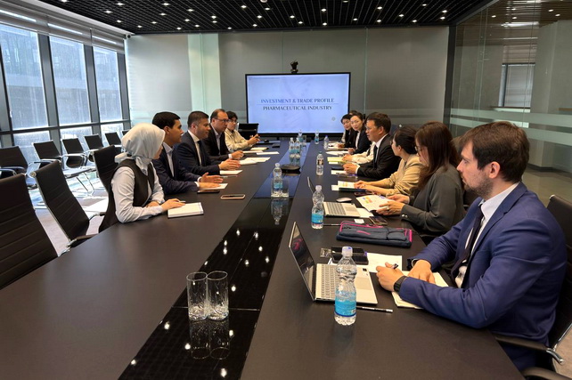 Узбекистан и Китай обсудили фармсотрудничество развития