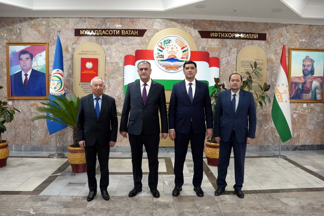 Таможенные службы Узбекистана и Таджикистана договорились о совместной рабочей группе и цифровом обмене данными