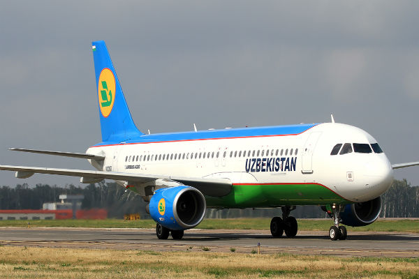 President of Uzbekistan instructs to reduce prices for some air tickets
