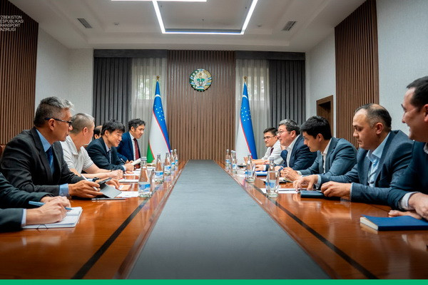 Uzbekistan, ADB consider cooperation in transport sector