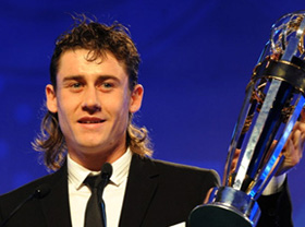 Uzbek midfielder Server Djeparov wins AFC award