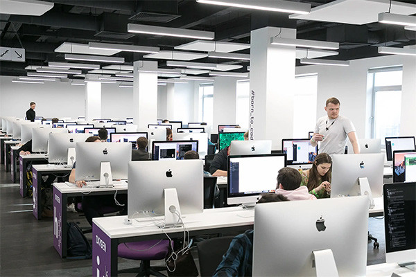 Школа программирования School 21 открыла кампус в Узбекистане