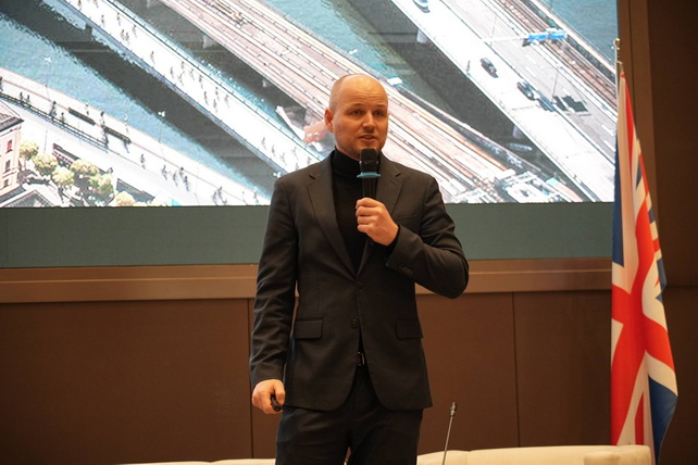 В Ташкенте прошла британско-узбекская конференция по инфраструктуре