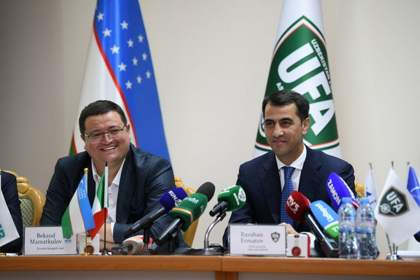 Сборные футбольные команды Узбекистана и Италии из числа легенд проведут встречу 17-18 мая