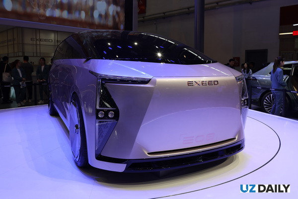 Открылся автосалон Auto China 2024: 117 новых моделей и почти три сотни электромобилей (фото)