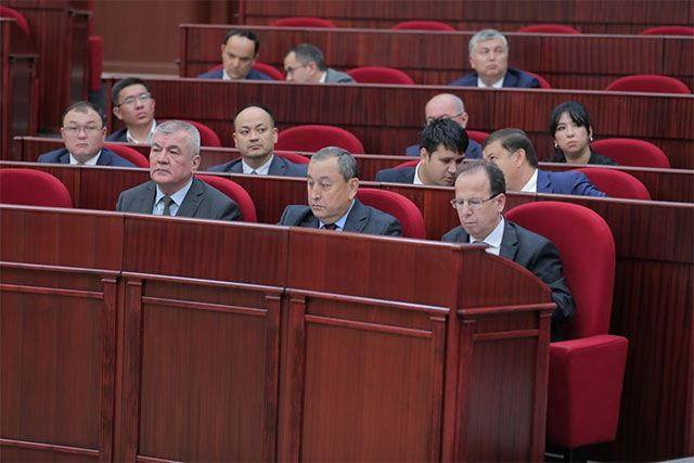 В Узбекистане разработан законопроект о расширении мер защиты прав детей-сирот и детей, оставшихся без попечения родителей