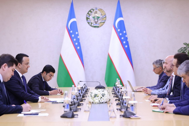 Узбекистан и John Deere обсудили модернизацию сельского хозяйства