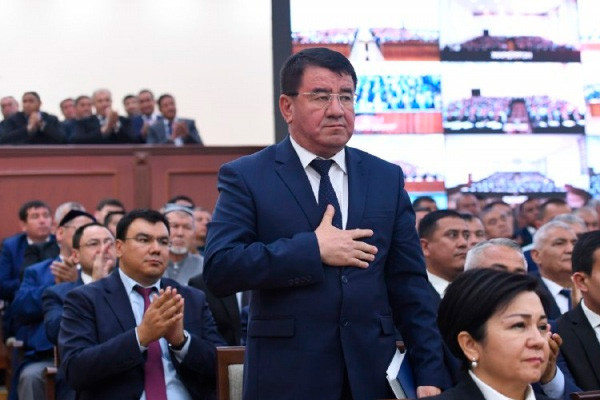 Сурхондарё вилоятига ҳоким тасдиқланди