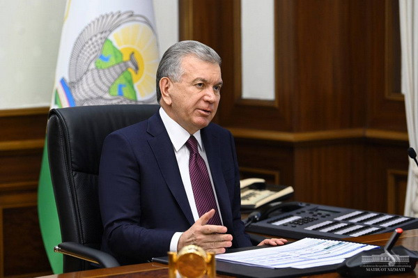 Uzbek President gets acquainted with major railway projects