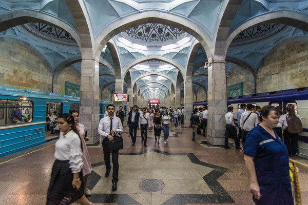 Связь Beeline стала доступной на всех станциях Ташкентского метрополитена