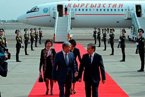 Президент Кыргызстана прибыл в Ташкент