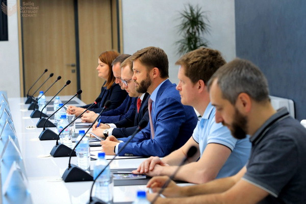 Issues of integration of Yandex.Go online services with information systems of tax authorities are considered